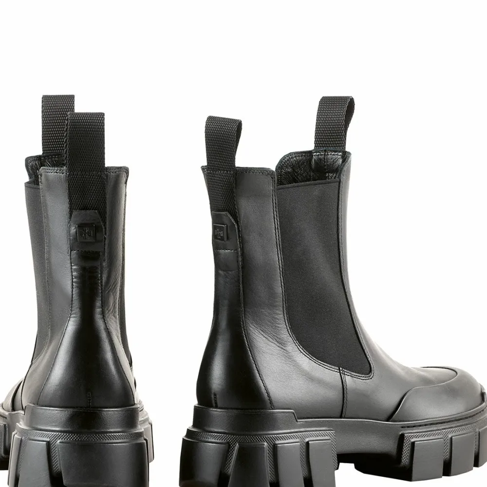 Hot Adventure Women Booties