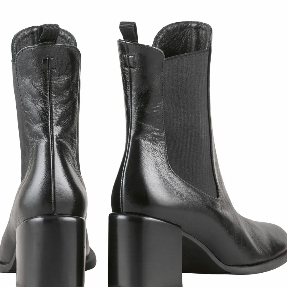 Sale Clara Women Booties