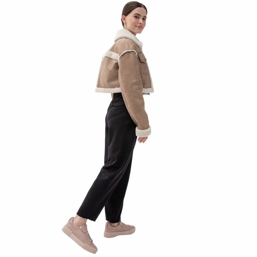Outlet Comfy Women Sneakers