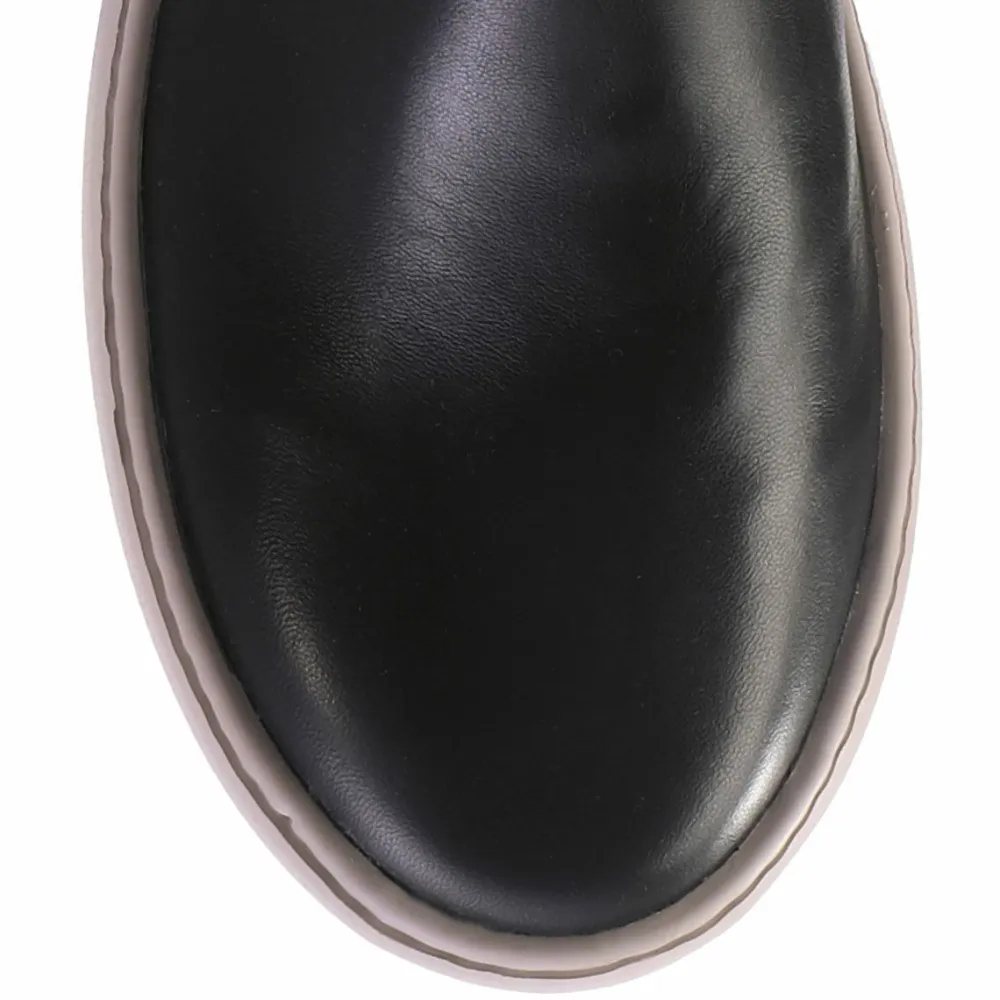 New Connor Women Booties