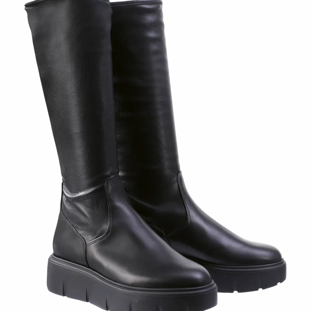 New Ezra Women Boots
