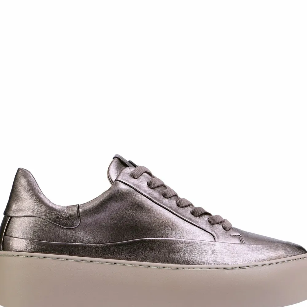 New Illusion Women Sneakers