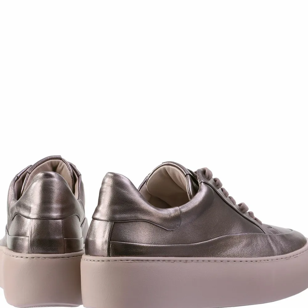 New Illusion Women Sneakers