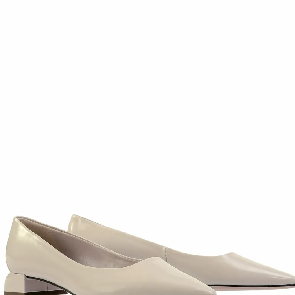 Shop Isabelle Women Ballerinas