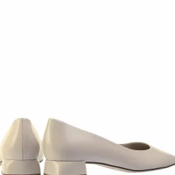 Shop Isabelle Women Ballerinas