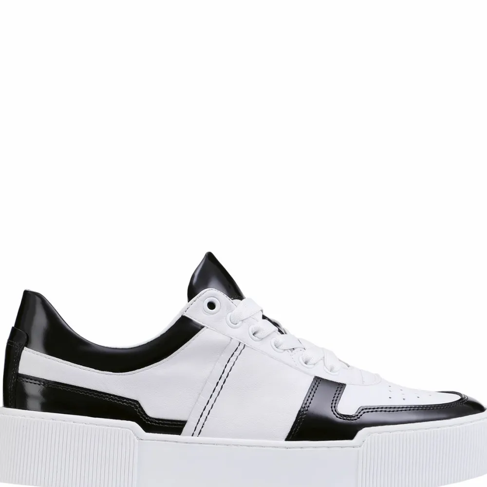 New Phil Women Sneakers