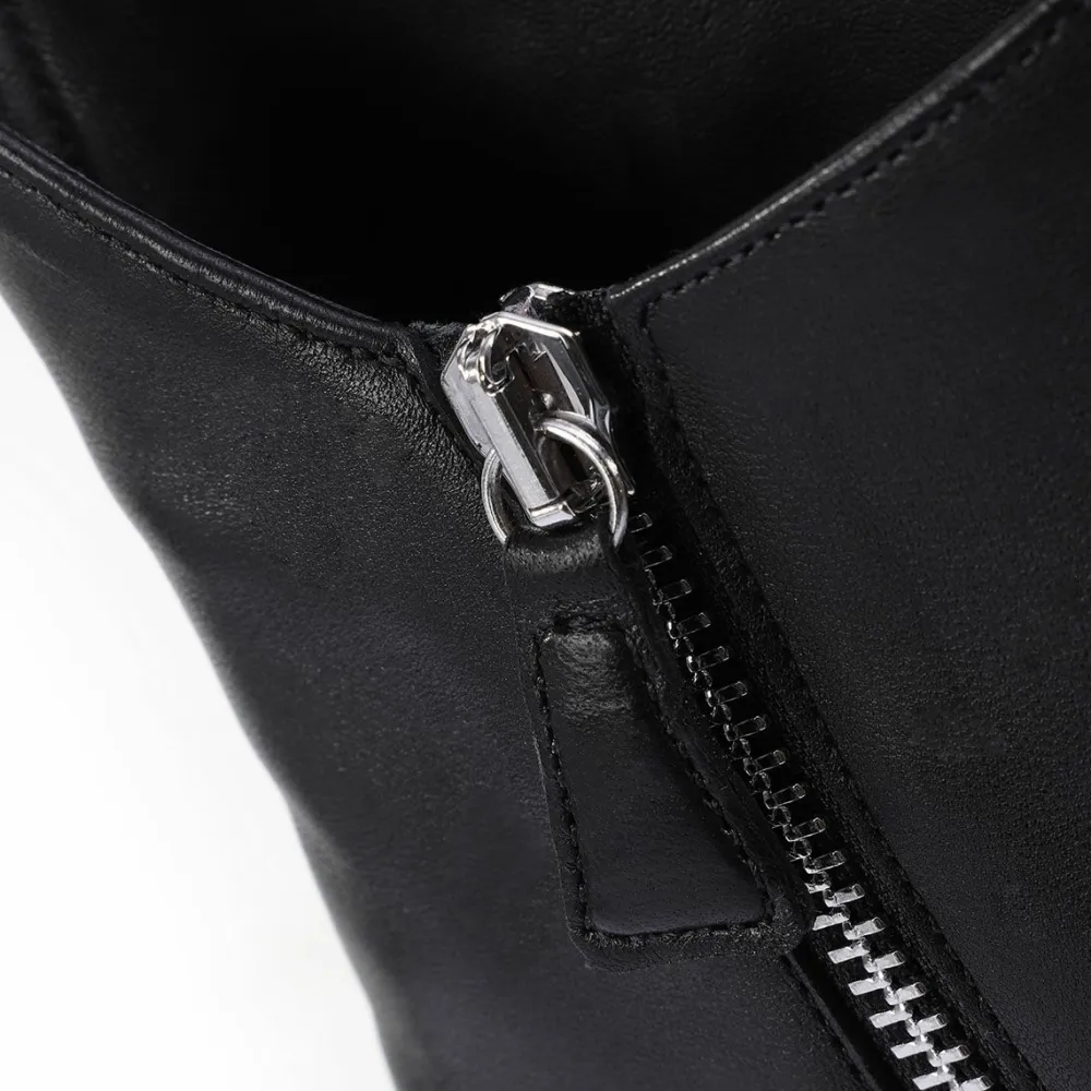 New Travis Women Booties