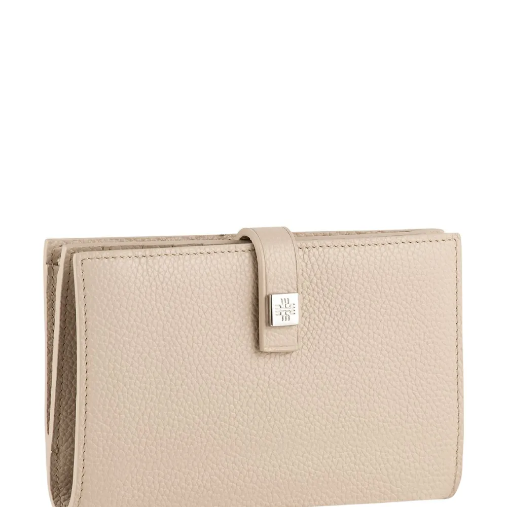 Clearance Valentina Women Accessories
